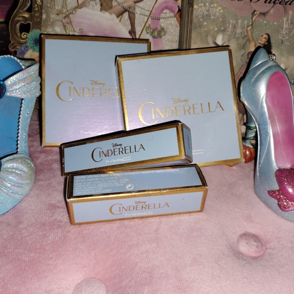 Limited Edition Disney Cinderella collection Mac make up Bundle - Picture 4 of 10